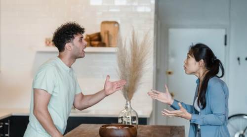 Slutshaming Ne Anlama Gelir? Toplumsal Baskının ve Cinsiyetçiliğin Bir Yansıması