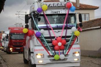 Şoförlerden Sünnet Çocuğu İçin Tır Konvoyu
