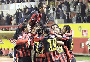 Soğuk gecede puan savaşı