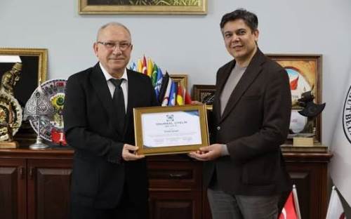 Söğüt Belediye Başkanı Ferhat Durgut’a onursal üyelik plaketi