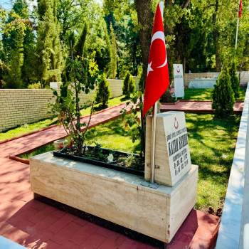 Söğüt İlçe Mezarlığında Şehitlik Yenilendi
