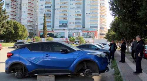 Şok olay: Akşam park ettiği aracını sabah böyle buldu!
