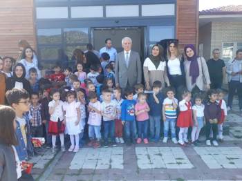 Sokak Hayvanları Bakımevi Ve Rehabilitasyon Merkezi’Ne Ziyaretçi Akını
