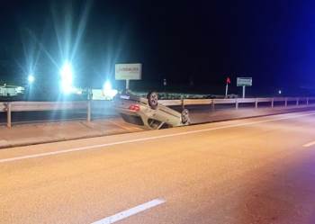 Sokak Köpeği Kazaya Neden Oldu, 3 Yaralı
