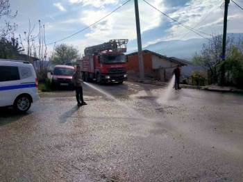 Sokak Sokak, Cadde Cadde Yıkanıyor
