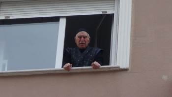 Son Canlı Şahit Karantinadaki Evinde Bile Şehit Arkadaşlarını Unutmadı
