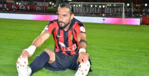 Son tweeteni sildi