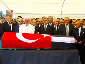 Son yolculuğuna uğurlandı