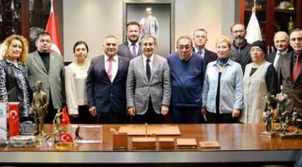 Sorunlarla baş başalar