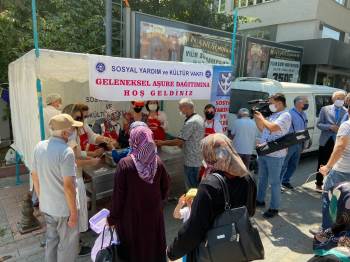 Sosyal Yardım Ve Kültür Vakfı’Ndan Aşure
