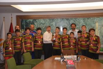 Sporculardan Başkan Akçadurak’A Ziyaret
