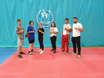 Sporculardan Pazaryeri’Ne İki Madalya
