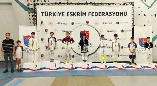 Sporcularımız gurur yaşattı