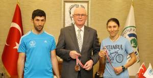 Sporun ve sporcunun yanındayım