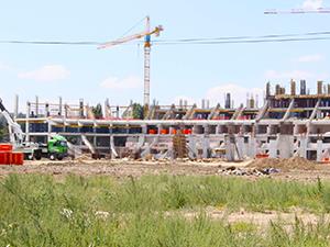 Stadyum inşaatında kaza!