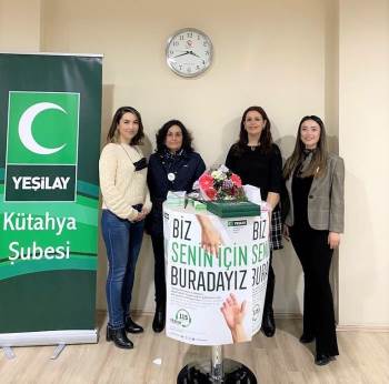 Stant Açarak Yeşilay Ve Yedam’I Tanıttılar
