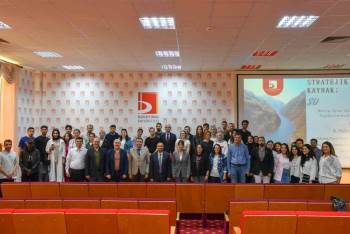 Su Kaynaklarının Sürdürülebilirliği Hakkında Panel Düzenlendi
