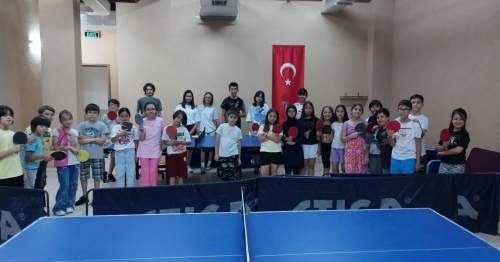 Suat Çelik Gençlik Merkezi’nde masa tenisi coşkusu