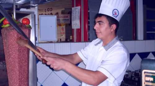 Sucuk dönere ilgi her geçen gün artıyor