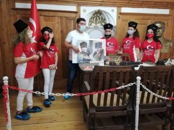 Şuhut Atatürk Evi’Nde Ziyaretçi Yoğunluğu
