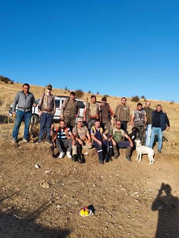 Şuhut Avcılar Kulübü Üyeler Kampa Girdi
