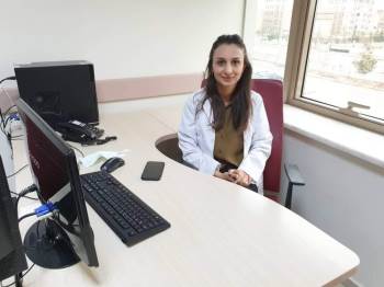 Şuhut Devlet Hastanesi Hekim Kadrosu Artmaya Devam Ediyor
