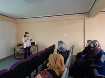 Şuhut Kadın Kültür Evi’Nde ’Evde Gıda Hijyeni’ Konulu Seminer
