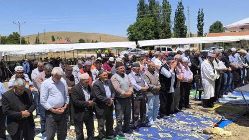 Şuhut Ortapınar’da bereket için yağmur duası