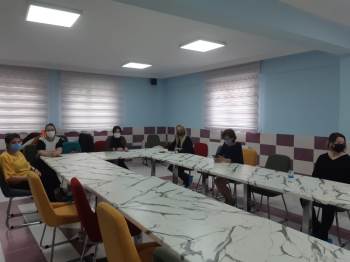 Şuhut’Ta "Etkili İletişim" Semineri
