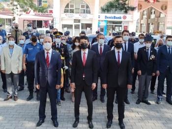 Şuhut’Ta 30 Ağustos Zafer Bayramı Törenle Kutlandı
