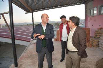 Şuhut’Ta Açılan Tekstil Atölyesinde 65 Kişi İstihdam Edilecek
