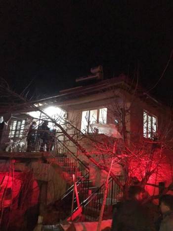 Şuhut’Ta Bacadan Çıkan Yangın Korkuttu
