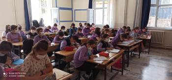 Şuhut’Ta Da İlk Ders Zili Çaldı
