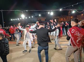 Şuhut’Ta Kınalı Kuzular Asker Eğlencesinde Moral Depoladı
