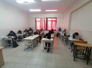 Şuhut’Ta Mezunlara Yönelik Üniversiteye Hazırlık Kursları Bu Yılda Devam Ediyor
