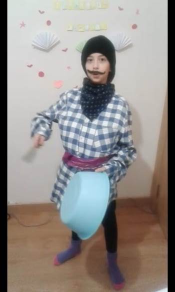 Şuhut’Ta Minik Öğrencilerden Ramazan Davulcusu Etkinliği
