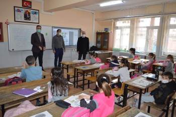 Şuhut’Ta Okullarda Koronavirüs Denetimi
