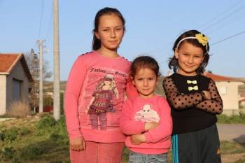 Şuhut’Ta Okulunu Ve Öğrencilerini Özleyen Mehmet Öğretmenden Anlamlı Film
