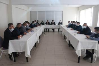 Şuhut’Ta Ortaokul Müdürleri Toplantısı Yapıldı
