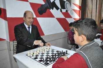 Şuhut’Ta Satranç Atölyesi Açıldı
