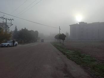 Şuhut’Ta Sis Etkili Oldu
