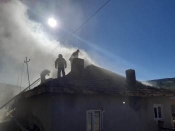 Şuhut’Ta Soba Ev Yangınına Neden Oldu
