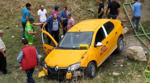 Sulama kanalına uçtu!