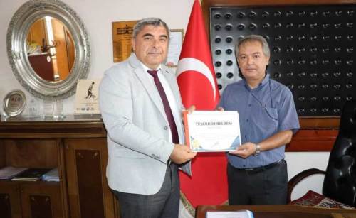 Sünnetci’den YKS başarılarına yerinde tebrik