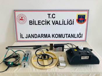 Şüphe Üzerine Durdurulan Araçtan Kaçak Kazı Malzemeleri Çıktı
