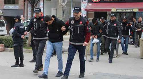 Şüpheliler adliyeye böyle getirildiler