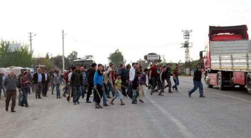 Suriyeliler İzmir'i karıştırdı: 30 yaralı