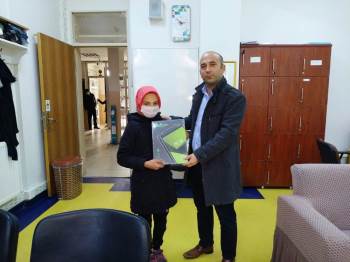 Süt Ürünleri Fabrikalarından Öğrencilere Tablet Desteği
