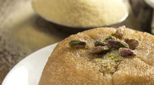 Sütsüz İrmik Helvası Nasıl Yapılır?