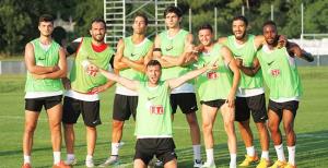 Taş gibi bir takım olduk